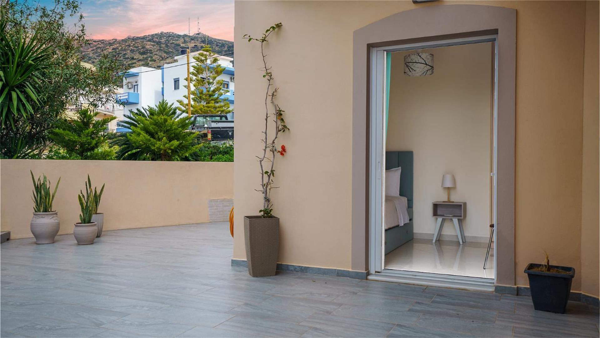 Aristea Apartments Palaiochora Esterno foto